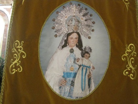 LA HERMANDAD DE LA VIRGEN DEL ROSARIO EN BLANCA (2)