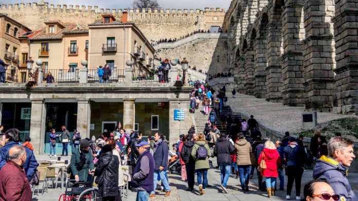 Y DE SEGOVIA ¿QUÉ Y CÓMO?