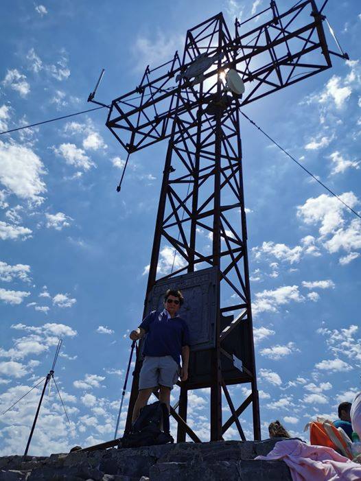 LA CRUZ DE PIENZU, ENTRE EL CIELO Y EL PAISAJE