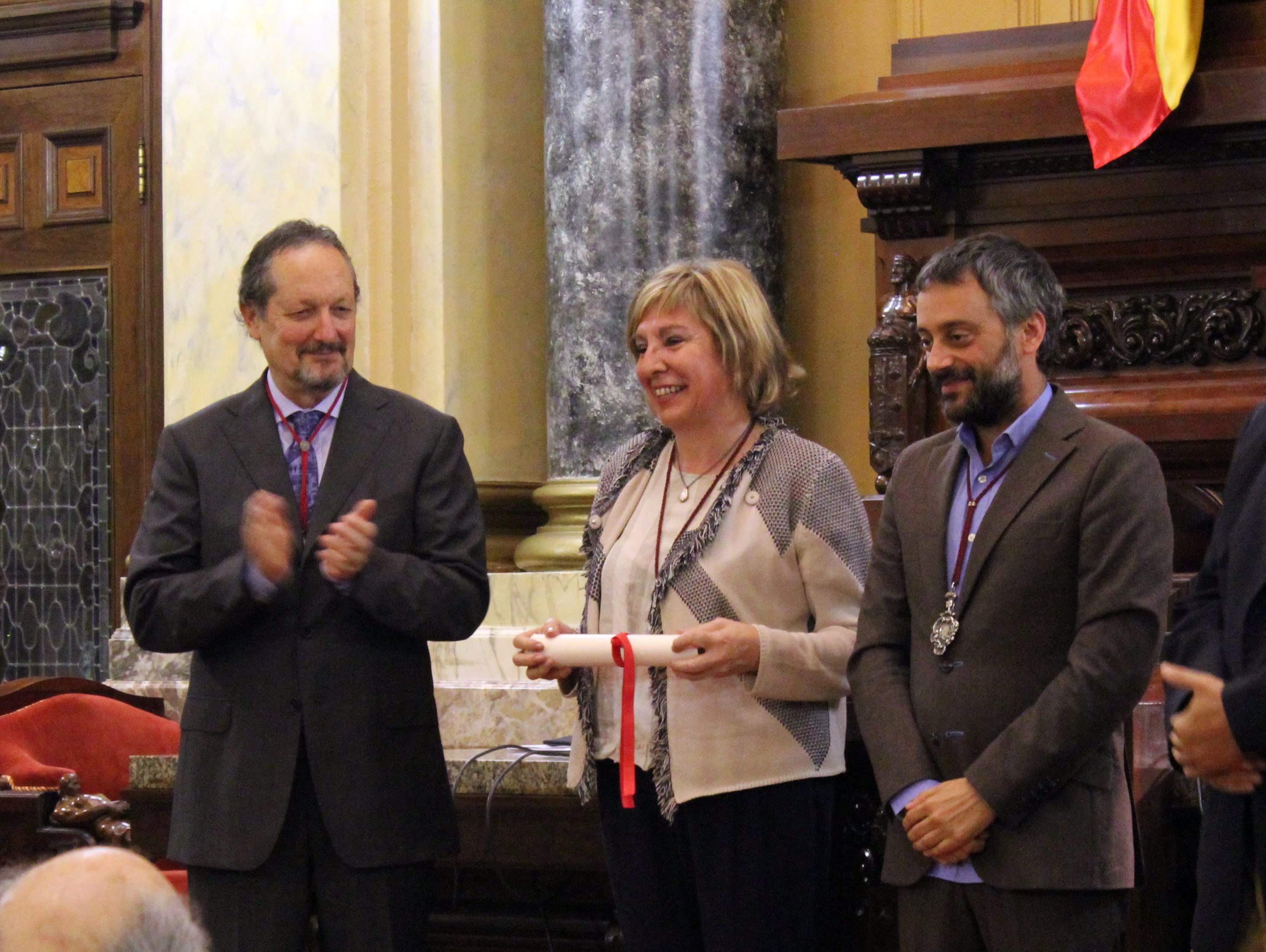 LA CRONISTA OFICIAL DE LA CORUÑA, MARÍA DE LA O SUÁREZ RODRÍGUEZ, RECIBIDA COMO MIEMBRO DE NÚMERO DEL INSTITUTO JOSÉ CORNIDE DE ESTUDIOS CORUÑESES