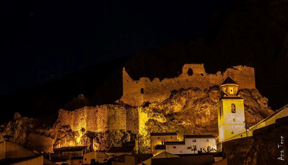 CASTILLO-FORTALEZA DEL MIRADOR DEL NUEVO BEDMAR. CRÓNICA DE LA VISITA EFECTUADA POR EL CRONISTA OFICIAL DE BEDMAR EL DÍA 25/VIII/2020, INVITADO POR EL ARQUEÓLOGO MARCO ANTONIO BERNAL GÓMEZ