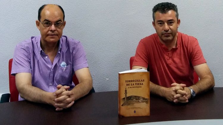 JOSÉ ANTONIO RAMOS RUBIO, CRONISTA OFICIAL DE TRUJILLO (CÁCERES), PUBLICA UN LIBRO SOBRE LA LOCALIDAD CACEREÑA DE TORRECILLAS DE LA TIESA