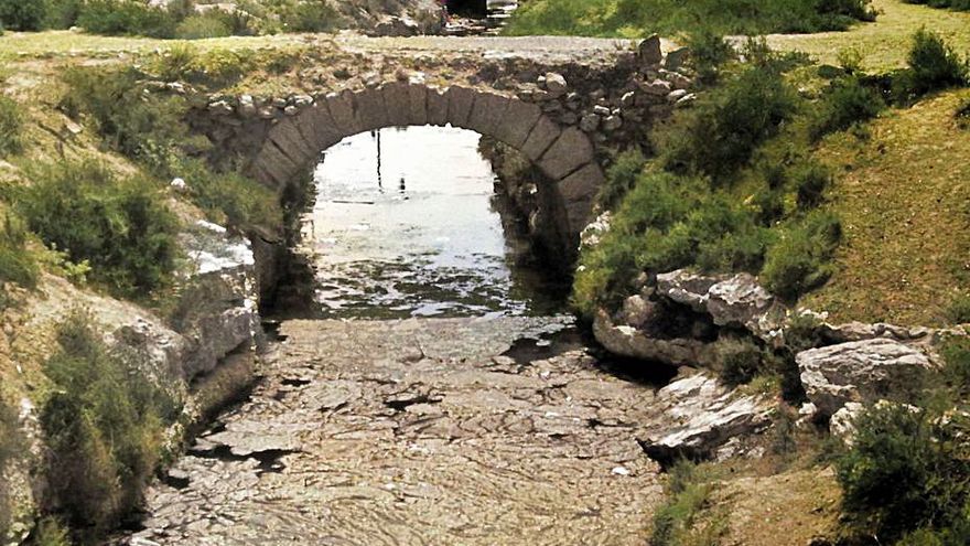 ENCALAO EN EL TERRAO. EL ACEQUIÓN