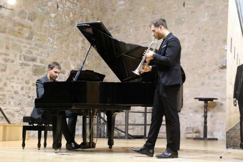 «SIMANT DUO» PROTAGONIZAN GRANDES CONCIERTOS EN VALENCIA. EL DÚO FORMADO POR ANTONIO MORANT Y RUBÉN SIMEÓ PRESENTA UN DISCO