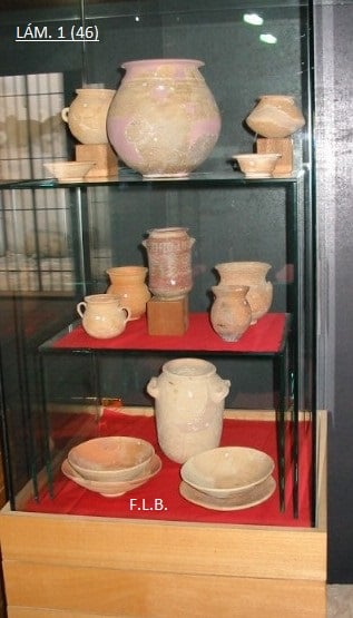 MUSEO HISTÓRICO MUNICIPAL DE FUENTE-TÓJAR (CÓRDOBA). (46).- SALA II-B DEL: AJUAR DOMÉSTICO (VITRINA 13)