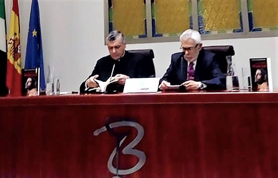 EL SACERDOTE PACENSE ALBERTO GONZALEZ CHAVES DESGRANA EN BADAJOZ LA BIOGRAFÍA DE JUAN DE ÁVILA.