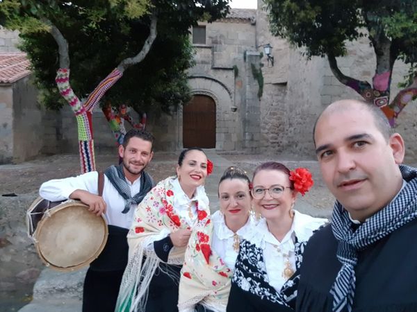 LA AGRUPACIÓN CULTURAL AGLA EN ALDEA DEL CANO (CÁCERES).