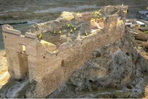 ¿PROCESO DE RECONSTRUCCIÓN DE LA FORTALEZA DEL “MIRADOR” DE BEDMAR POR LA ORDEN DE SANTIAGO?