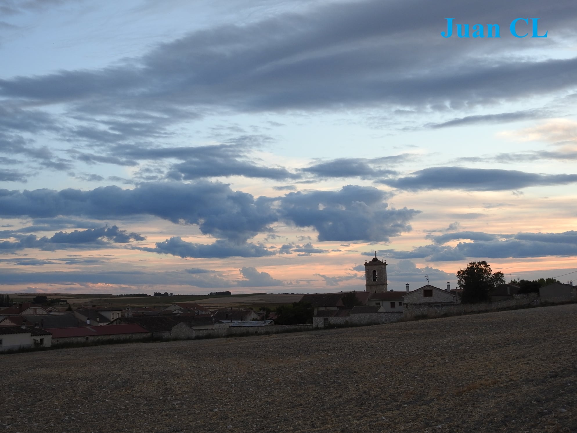 SALUDO FUENTEPIÑELANO 2828 . FUENTEPIÑEL EN OTOÑO