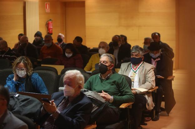 50 CRONISTAS ESPAÑOLES SE REÚNEN EN LA CIUDAD DE AVILES