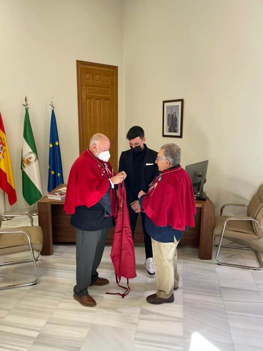 ÁLVARO SALAZAR, MANDIL Y MEDALLA DE LA ORDEN DE LA CUCHARA DE PALO.