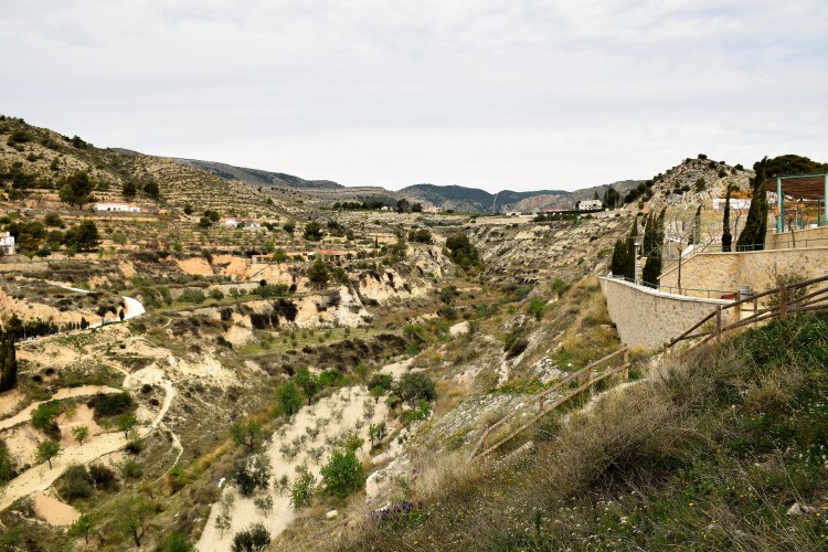 EL ARREGLO DEL LAVADERO DEL RÍO DEL CASTILLO DE XIXONA  EN 1935