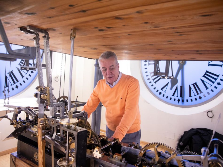 EL RELOJ DE LA PUERTA DEL SOL DIO LA ‘CAMPANADA’ AL TOCAR DE MODO IRREGULAR EN LA NOCHEVIEJA DEL AÑO 1996