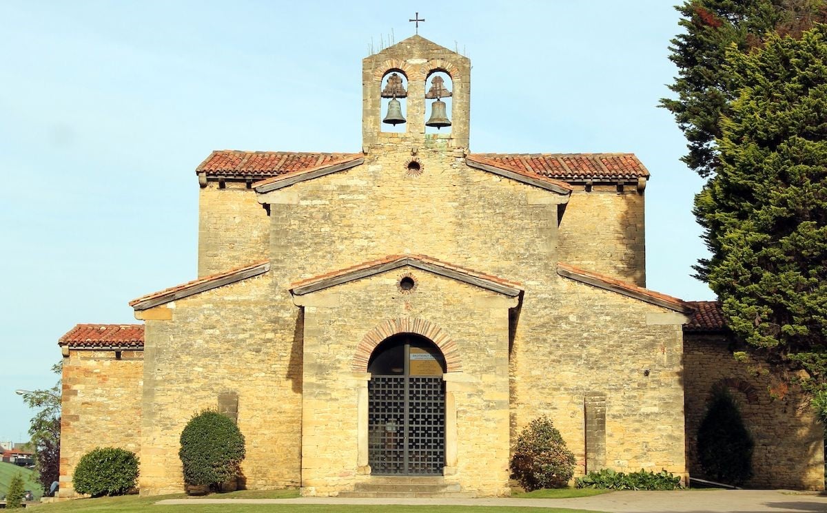 IGLESIA DE SANTULLANO