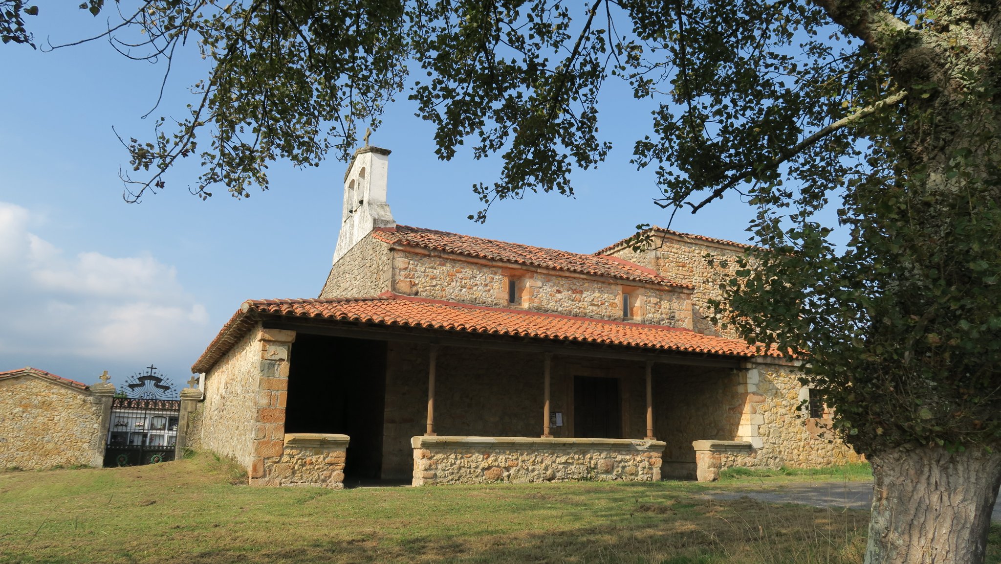 IGLESIA DE STA. MARÍA MAGDALENA DE CASTIELL