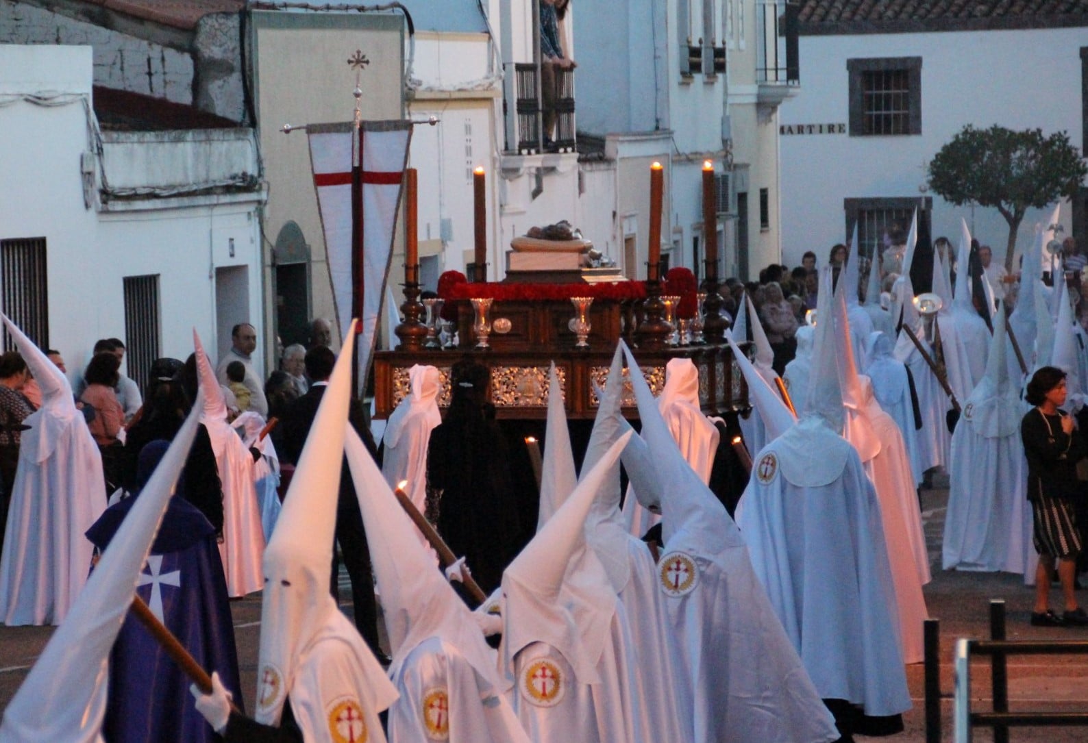 TIEMPO PARA LA DERROTA, LA VERDAD Y EL TRIUNFO