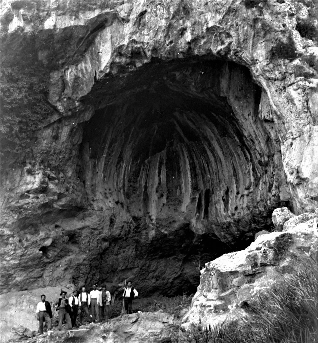 NEANDERTALES ¿NUESTROS ABUELOS?