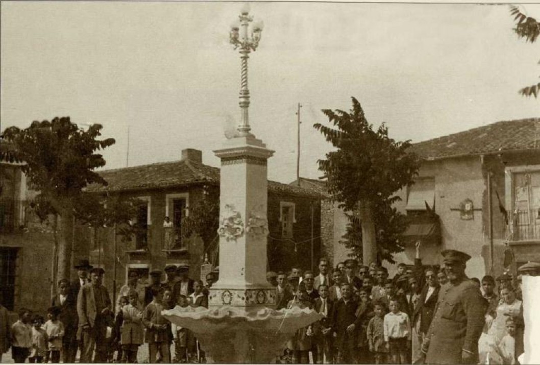 CIEN AÑOS DEL JARDÍN DE LA PLAZA SAGASTA