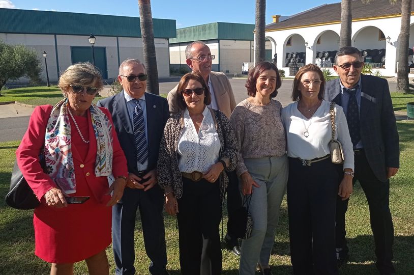 ACTO DE ENTREGA DE INSIGNIAS A LOS COLEGIADOS ENFERMERAS