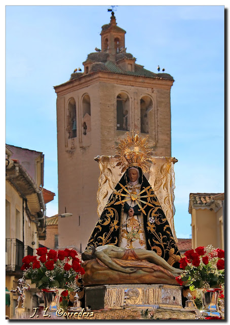 ISABEL Y LA VIRGEN DE LAS ANGUSTIAS