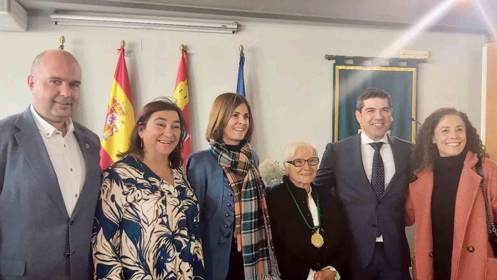 OTRA NUEVA CRONISTA OFICIAL DE VALVERDE DEL MAJANO (SEGOVIA)