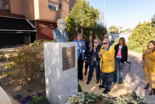 CARTAGENA HOMENAJEA A ENRIQUE PIÑANA SEGADO PONIENDO SU NOMBRE A UN ESPACIO PÚBLICO