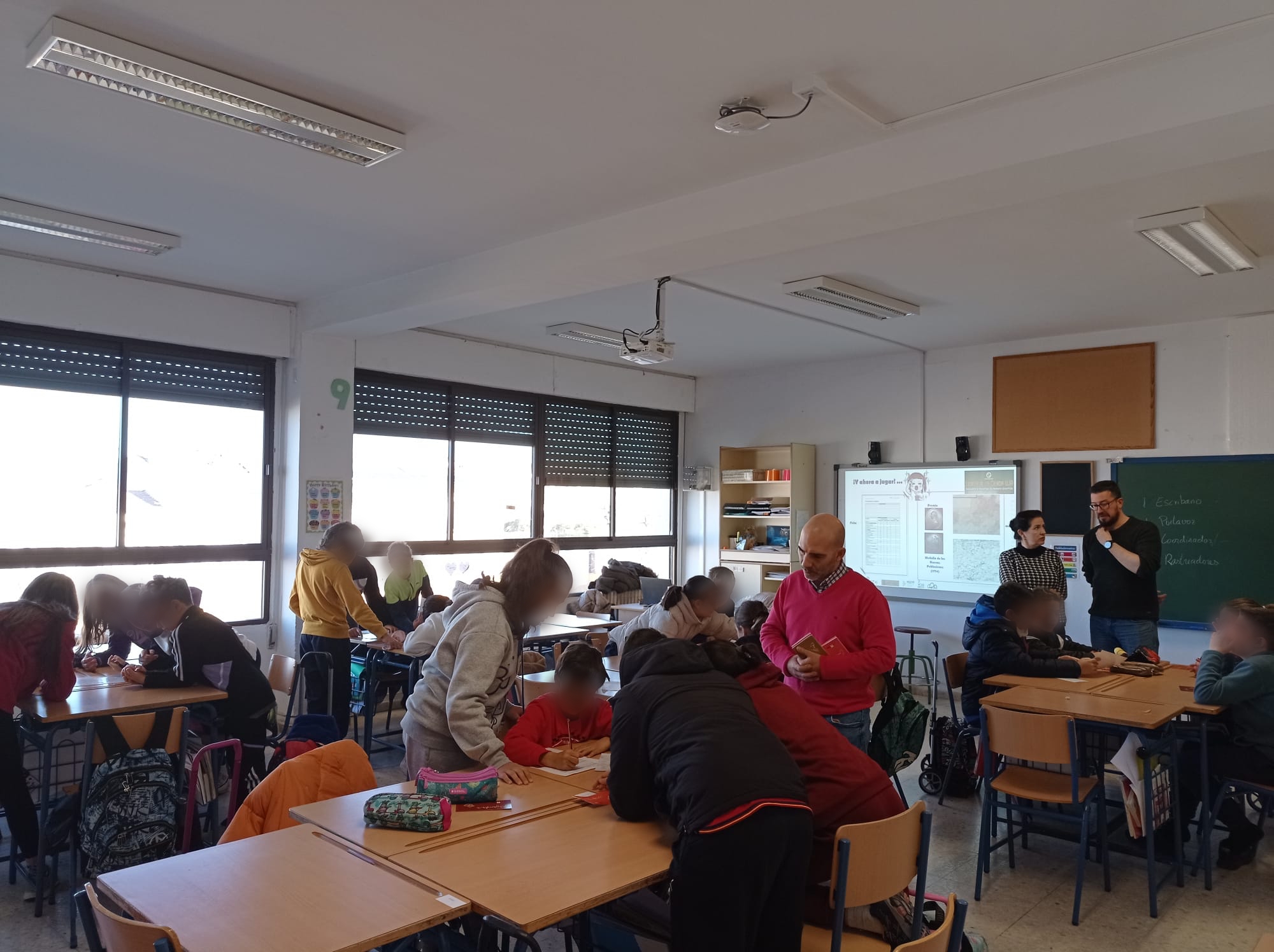 TALLER DE DIVULGACIÓN «LA MODERNIDAD EN EL COLE»