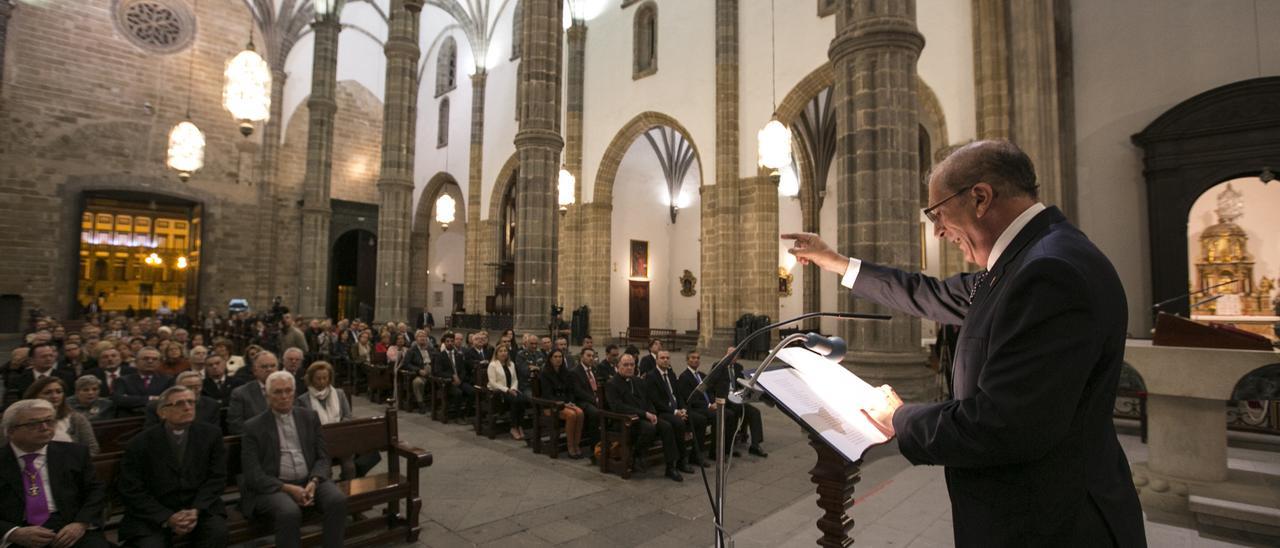 EL CRONISTA OFICIAL DE LAS PALMAS RECORRE EN SU PREGON LAS RAÍCES DE LA SEMANA SANTA DE SAN LORENZO