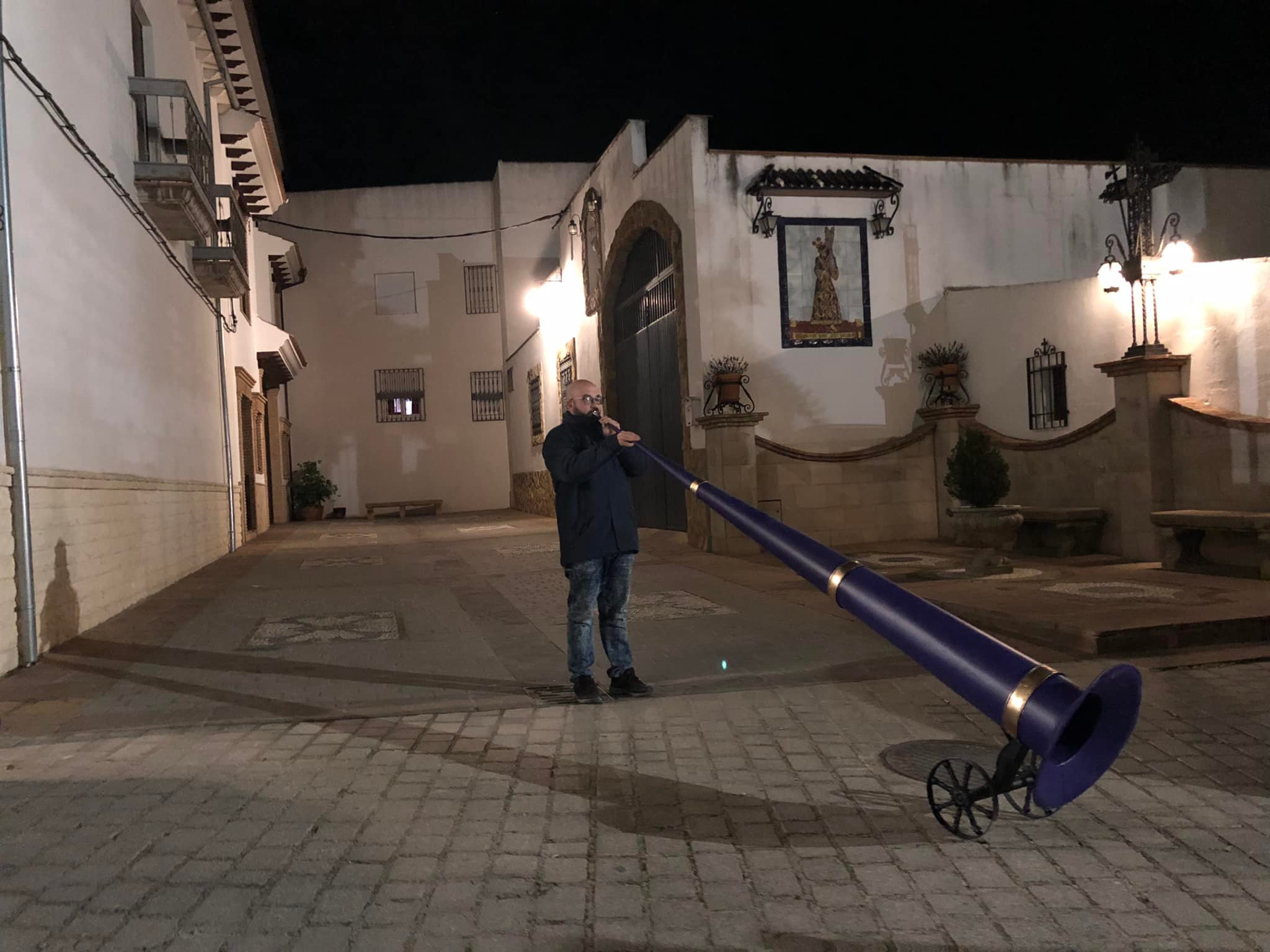 SOMBRAS Y LUCES EN EL CALENDARIO-FESTIVO RELIGIOSO DE SEMANA SANTA DE VILLANUEVA DEL ARZOBISPO