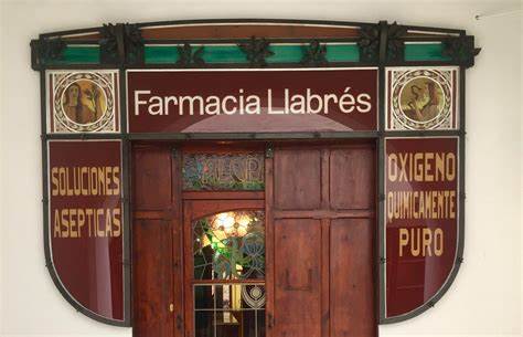 LA FARMACIA REAL LLABRÉS DE CIUDADELA (MENORCA) Y LA FUNDACIÓN HESPERIA