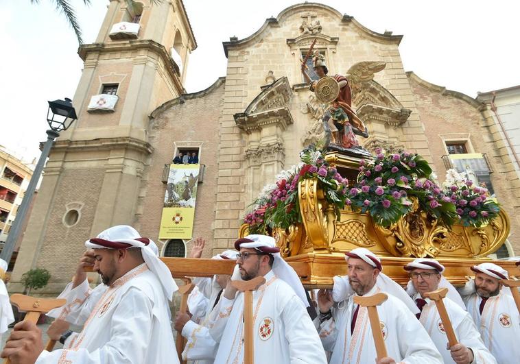 HASTA EL AÑO QUE VIENE, RESUCITADO