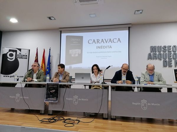 PRESENTACIÓN DEL LIBRO CARAVACA INÉDITA