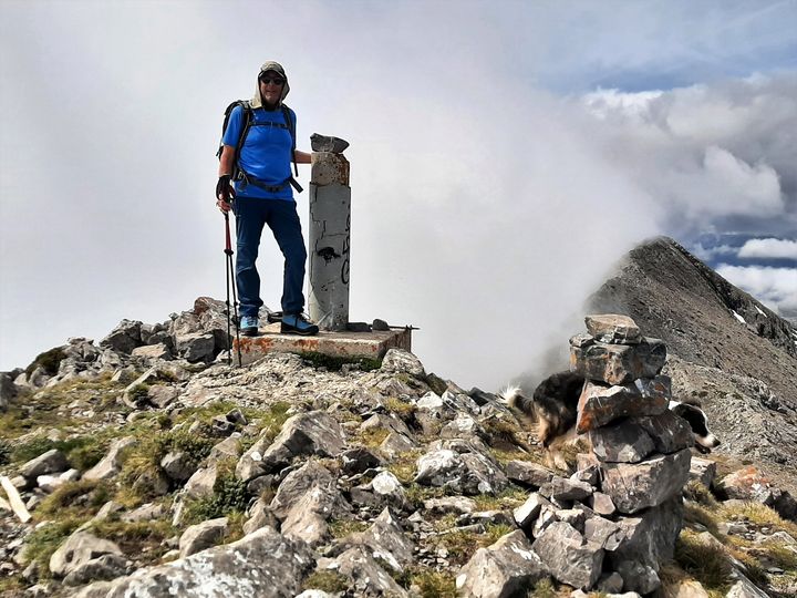 SUBIDA A PEÑA LA SILLA 2.077M