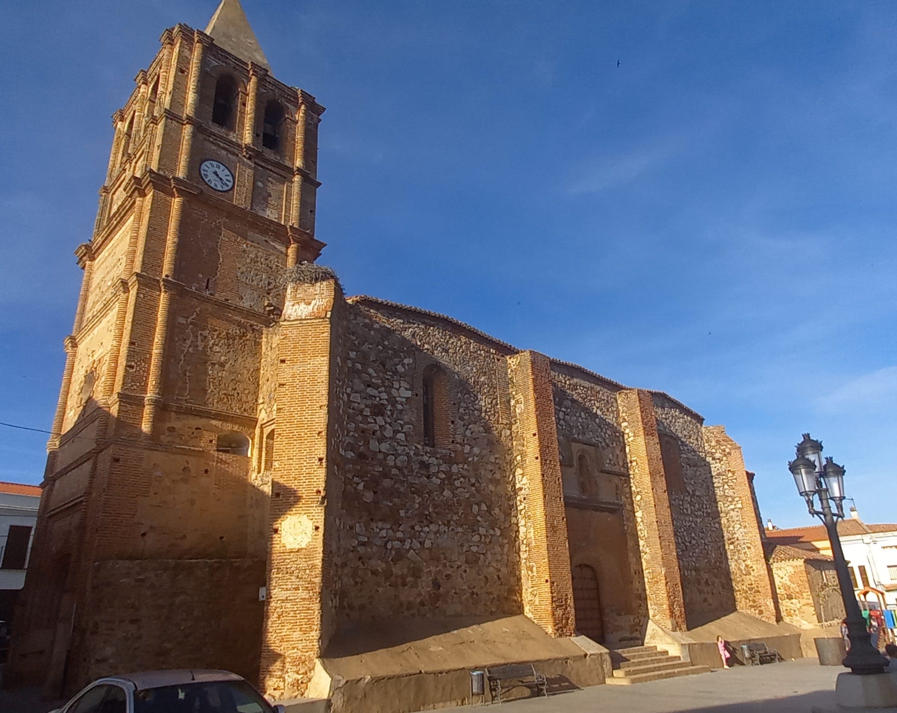 UNA VISITA A LA VILLA DE ALANGE (BADAJOZ)