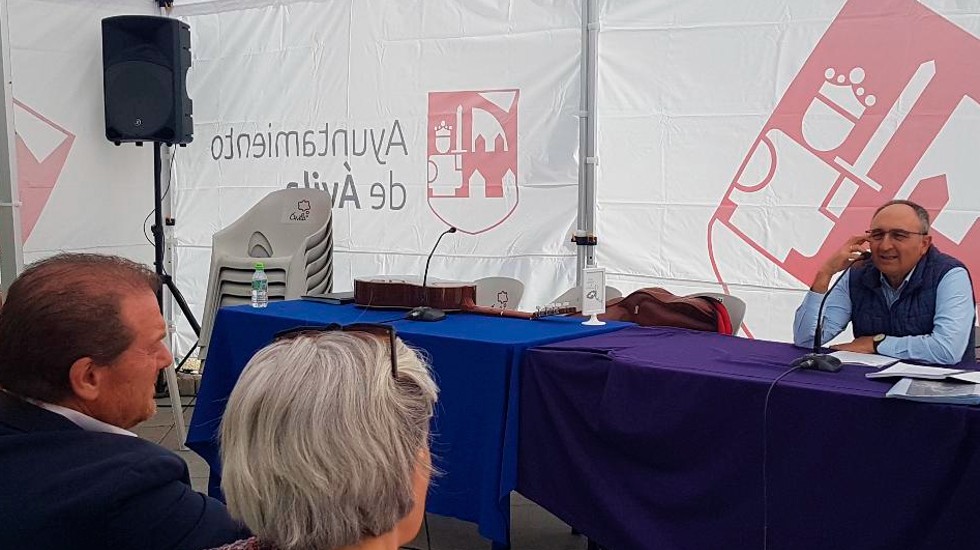 RELATOS CON SABOR GASTRONÓMICO EN LA FERIA DEL LIBRO