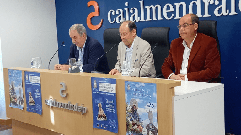 PRESENTAN SU NUEVO LIBRO SOBRE LA VIRGEN DE LA MONTAÑA