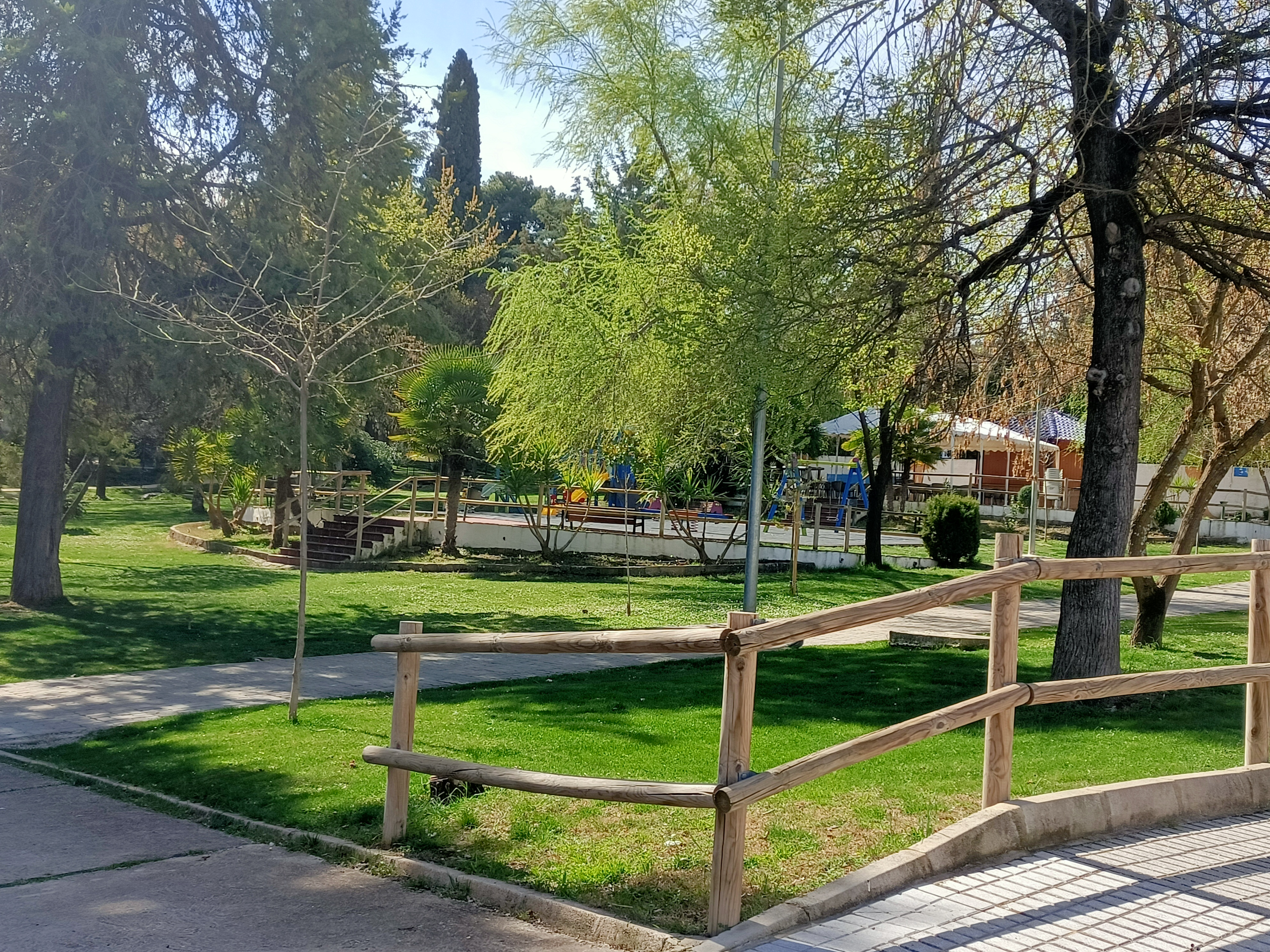 REFORMANDO EL PARQUE MUNICIPAL DE SAN BLAS, DE VILLANUEVA DEL ARZOBISPO ( IV)