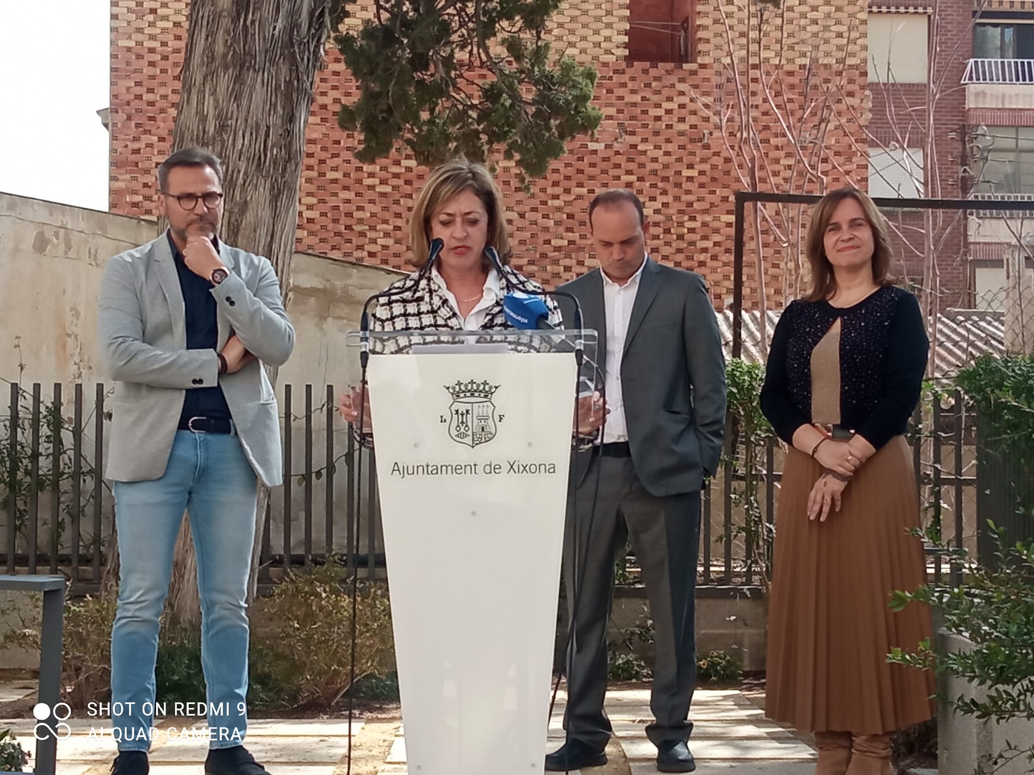 LA BIBLIOTECA DE XIXONA (ALICANTE) SE TRASLADA A LA CASA ROVIRA.