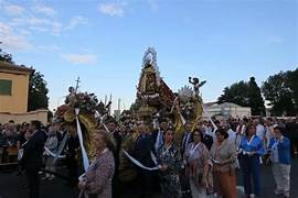 GETAFE LA LLUVIA IMPIDE SACAR EN PROCESIÓN A LA PATRONA DE GETAFE EN SU 25 ANIVERSARIO