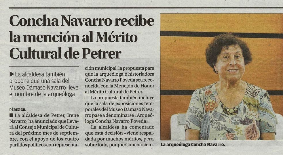 CONCHA NAVARRO RECIBE LA MENCIÓN AL MÉRITO A LA CULTURA DE PETRER