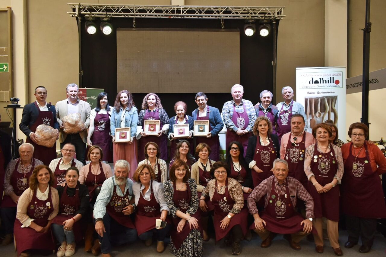 AYER Y HOY DE LOS PREMIOS DE GASTRONOMÍA TRADICIONAL DE LA COFRADÍA GASTRONÓMICA EL DORNILLO.