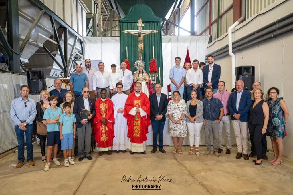 EL CRISTO DE LA VERA-CRUZ  EN LA EUCARISTÍA DE LA COOPERATIVA QUE LLEVA SU NOMBRE AL CUMPLIR 75 AÑOS DE LA FUNDACIÓN