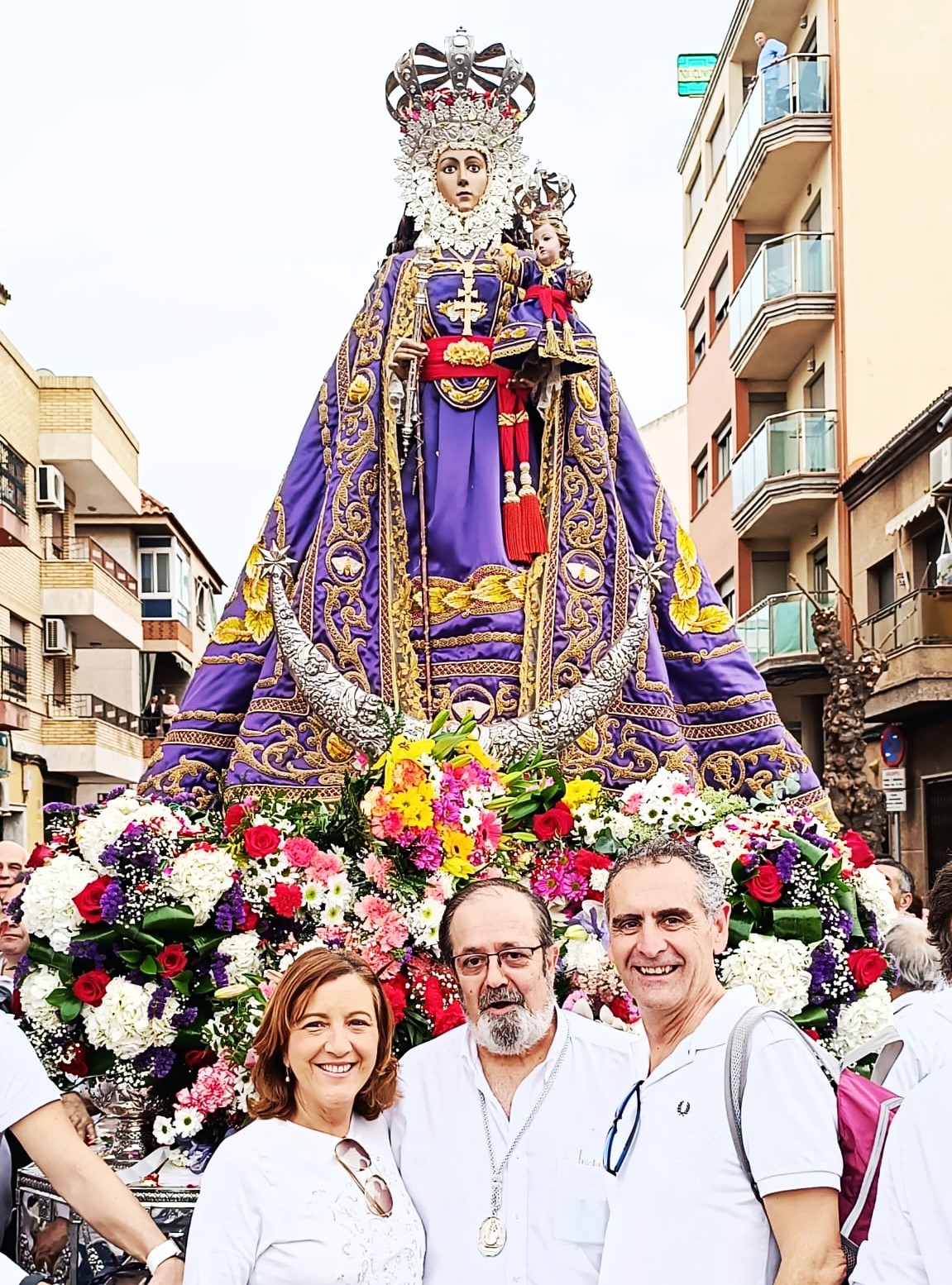 BAJAN A LA VIRGEN DE LA FUENSANTA