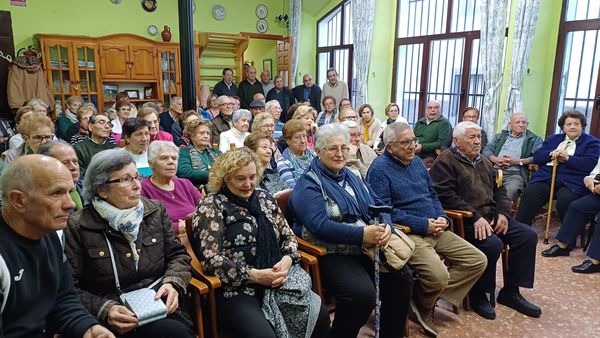 PRESENTACIÓN DE LA NUEVA JUNTA DIRECTIVA DE LA ASOCIACIÓN DEL CLUB LA PAZ