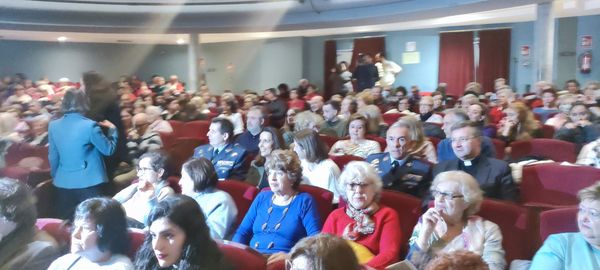 XXIV GALA BENÉFICA ORGANIZADA POR LA ASOCIACIÓN ESPAÑOLA CONTRA EL CÁNCER EN GETAFE. CON LA COLABORACIÓN DEL AYUNTAMIENTO DE GETAFE, LA CORAL POLIFÓNICA DE GETAFE Y LA AGRUPACIÓN DE LA CUARTELAMIENTO AÉREO DE GETAFE.