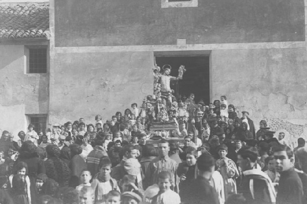 UNA PORCHADA PARA LA ERMITA DE SAN SEBASTIÁN EN 1664