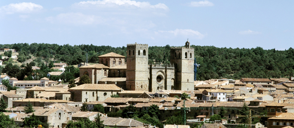 ¿QUÉ HAY EN SIGÜENZA COMO PARA QUE LA UNESCO PUEDA NOMBRARLA PATRIMONIO DE LA HUMANIDAD?