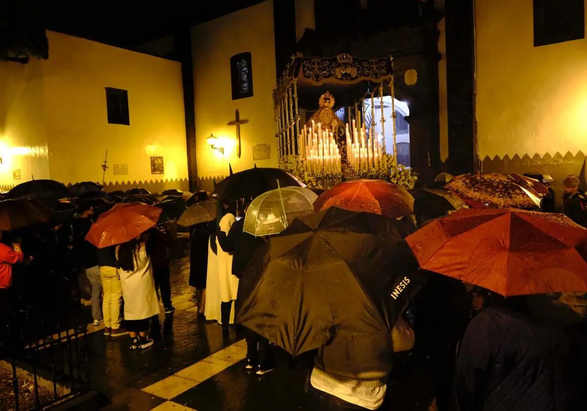 Y LA LLUVIA FUE LA ESPERANZA