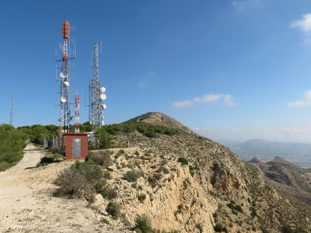 LA ULTRA HIGH FRECUENCY (UHF) LLEGA A ELDA (ALICANTE)