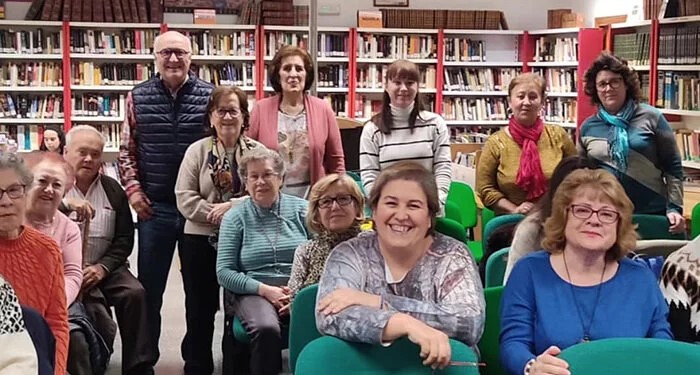 MIGUEL ROMERO PROTAGONIZA EL PRIMER ENCUENTRO DE AUTOR DEL AÑO EN LA BIBLIOTECA MUNICIPAL DE INIESTA